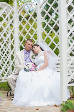 genç ve güzel gelin ve damat