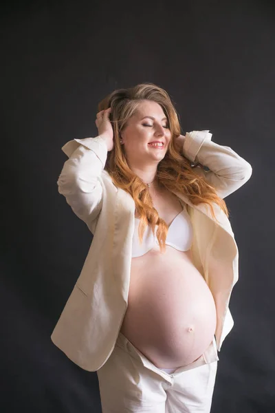 Young Cute Pregnant Woman Long Red Hair White Trouser Suit — Stock fotografie