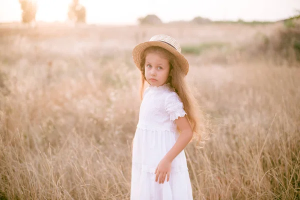 Cute Little Girl Long Blond Curly Hair Her Mother White — 图库照片