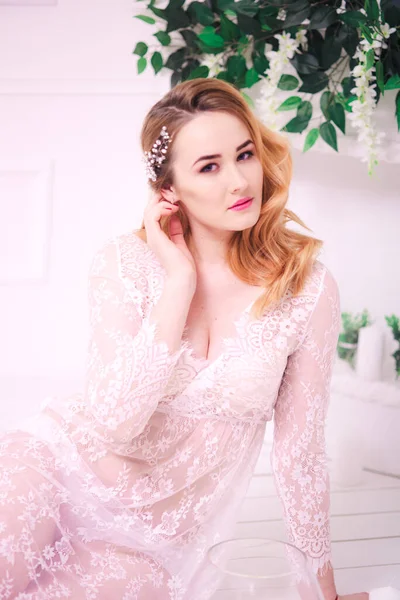 Young Attractive Bride Blond Hair Wedding Makeup Hairstyle White Lace — 스톡 사진