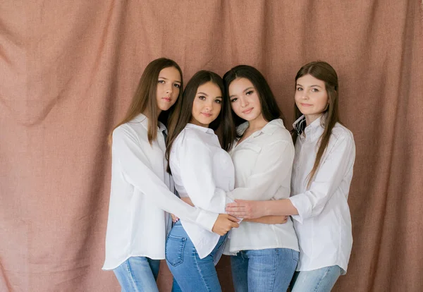 Pretty Teenage Girls Models Trendy Jeans White Shirts Studio Textile — Stock Photo, Image