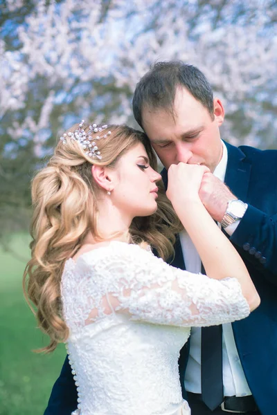 Bride Groom Blond Long Hair White Dress Spring Garden Flowering — Stock Photo, Image