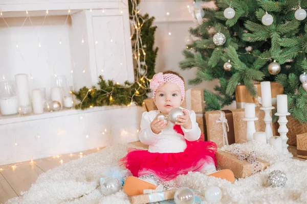 Little Girl One Year Old Airy Dress Room Decorated Christmas — Stock Photo, Image