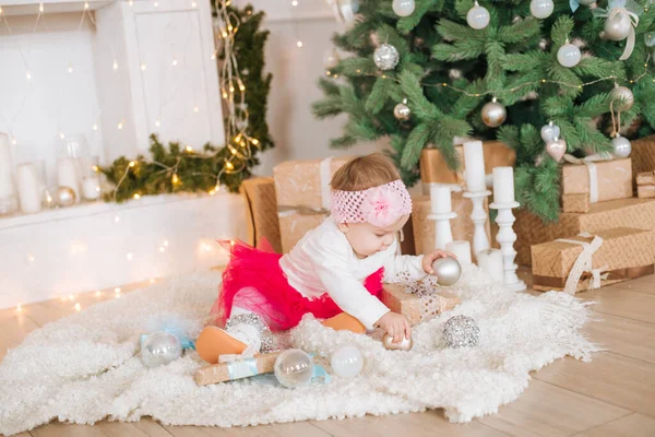Little Girl One Year Old Airy Dress Room Decorated Christmas — Stock Photo, Image