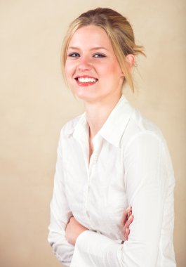 güzel genç yetişkin beyaz kadın