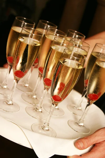 Champagne e ciliegie — Foto Stock