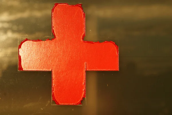 Знак красного креста — стоковое фото