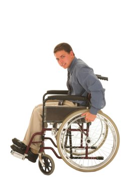 Tekerlekli sandalyede oturan adam