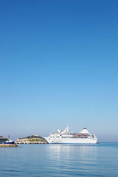 Kreuzfahrtschiff für Urlauber — Stockfoto