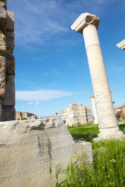 Ruinerna av basilikan st. johns — Stockfoto