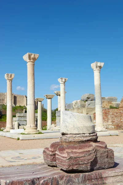 Die Ruinen der Basilika von St. johns, Türkei. — Stockfoto