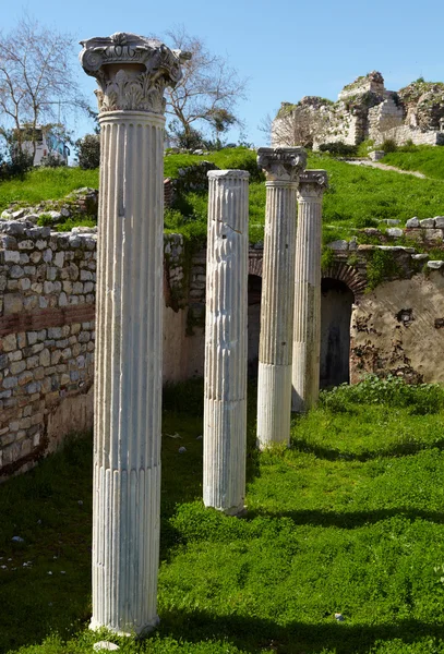 Las ruinas de la Basílica de San Juan — Foto de Stock