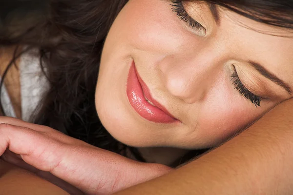 Young adult brunette woman — Stock Photo, Image