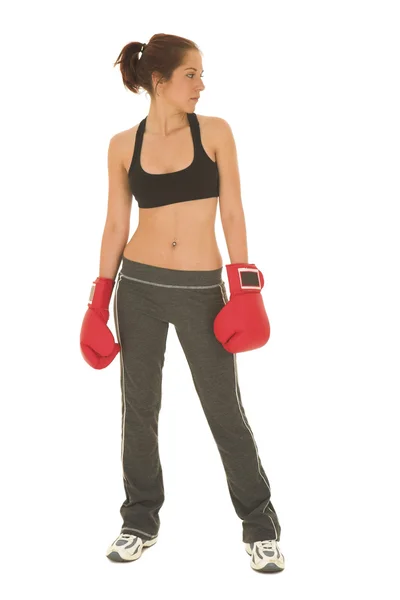 Morena con guantes de boxeo rojos — Foto de Stock