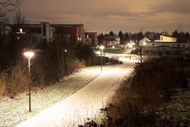 Münih ıssız sokaklarında nightime at