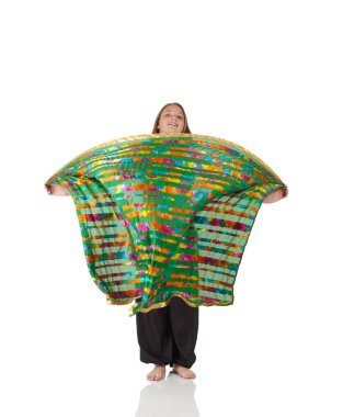 Genç Beyaz oryantal dans eden kız