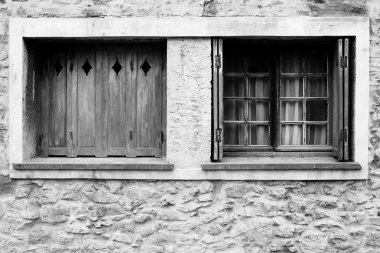Windows bir evin Antibes, Fransa