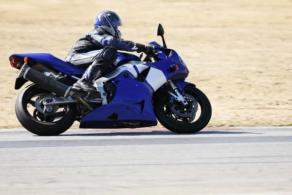 Superbike de alta velocidad en el circuito — Foto de Stock