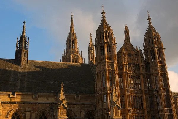 Los edificios de la Casa del Parlamento — Foto de Stock