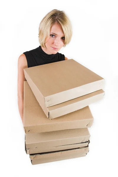 Mujer rubia de negocios llevando cajas — Foto de Stock