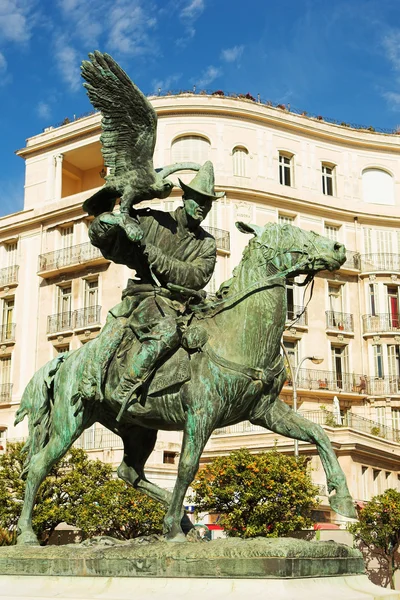 Statues of the falconers in the public square at menton — Stock Photo, Image