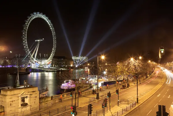 Stadtbild bei Nacht in London. — Stockfoto