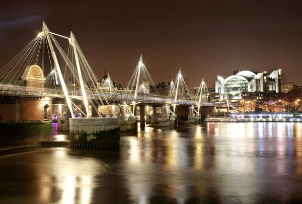 Stadsbilden på natten i london. — Stockfoto