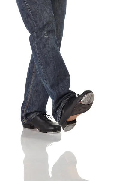 Manliga ben bär jeans — Stockfoto
