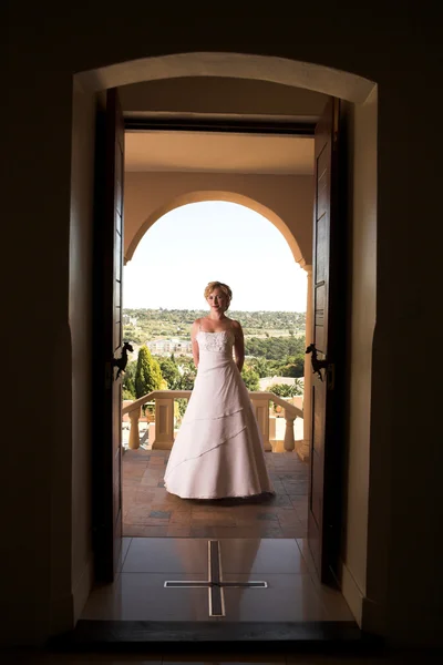 Young blonde bride — Stock Photo, Image