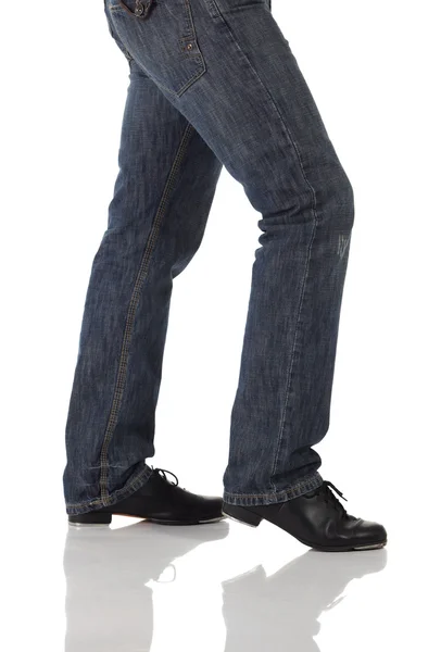 Bailarina de tap masculina con jeans — Foto de Stock