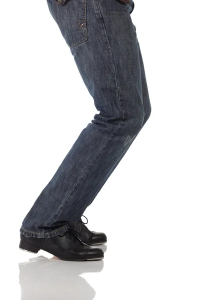 Manliga tap dancer bär jeans — Stockfoto