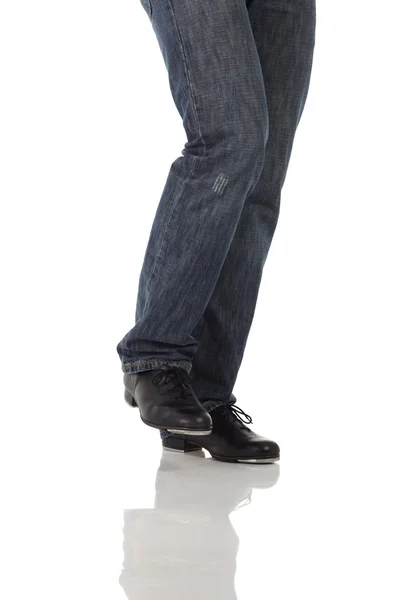 Manliga tap dancer bär jeans — Stockfoto