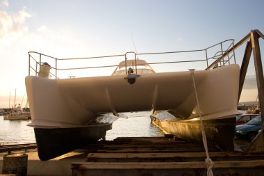 katamaran üzerinde drydock - gordons bay, Güney Afrika