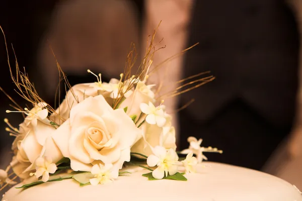 Nahaufnahme einer Hochzeitstorte — Stockfoto