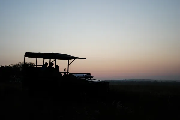 Wschód słońca na safari — Zdjęcie stockowe