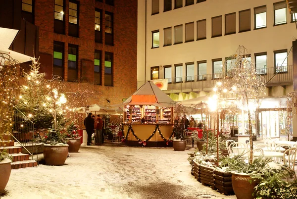 Sneeuw in München een fenikshal. — Stockfoto
