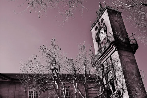 De klokkentoren van hotel de ville in aix-en-provence, Frankrijk. — Stockfoto