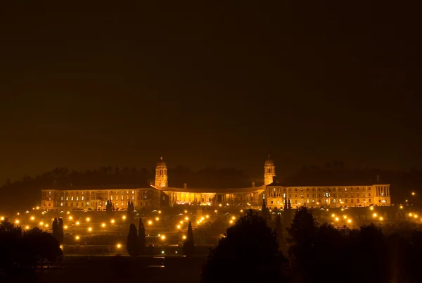 Unionbuildings en Pretoria, Sudáfrica por la noche - Lluvia, espacio para copiar — Foto de Stock