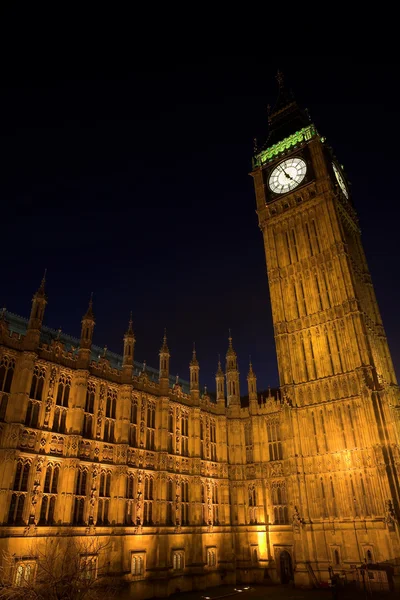 Big Ben w nocy — Zdjęcie stockowe