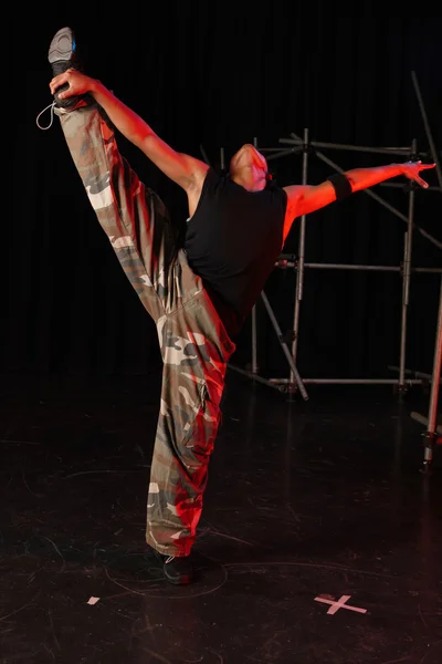 Single African male dancer — Stock Photo, Image