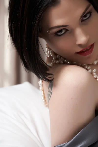 Sexy nu jeune caucasien adulte femme — Photo