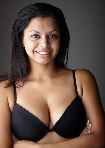 Young voluptuous Indian adult woman — Stock Photo, Image