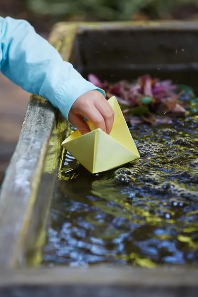 Paper origami Boat — Stock Photo, Image