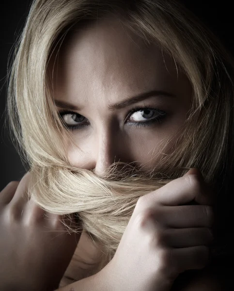 Blonde adult woman — Stock Photo, Image