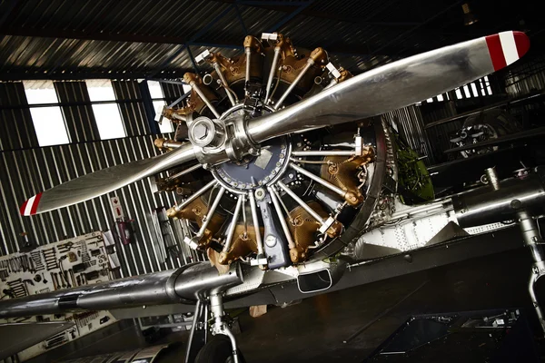 warbird hizmet