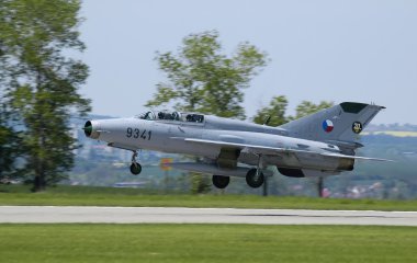MiG-21 UM clipart