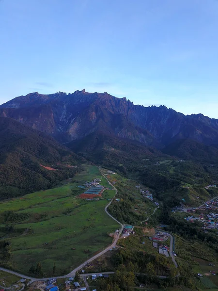 Flygfoto Över Majestätiska Mount Kinabalu Kundasang Sabah — Stockfoto