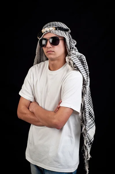 Young arab with sunglasses — Stock Photo, Image