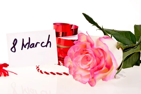 pembe Gül ve şerit - 8 Mart