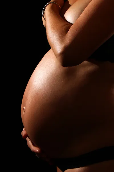 ventre de femme enceinte d'une femme noire 5260356 Photo de stock chez  Vecteezy